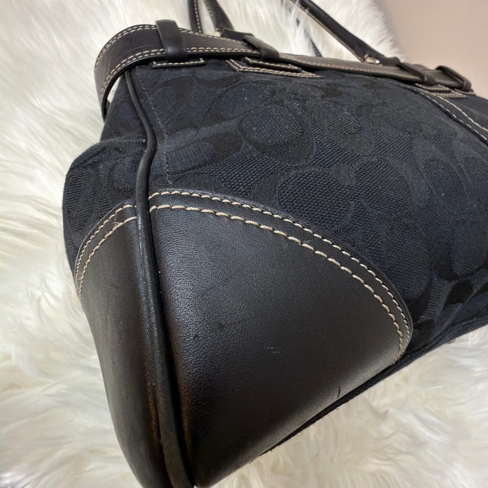 Coach Vintage Y2k 10246 Signature
Black Hampton Carryall Tote Bag - Picture 7 of 15